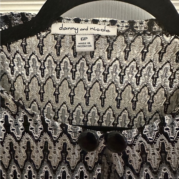 Danny & Nicole Black and White Textured Jacket - Picture 2 of 3